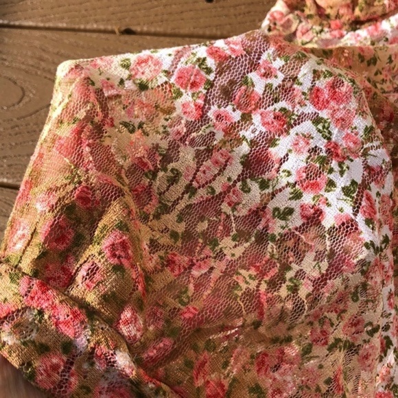 Kit & Sky floral print lace button down tie top - Picture 5 of 7